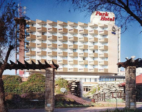 Park Hotel Netanja Zewnętrze zdjęcie